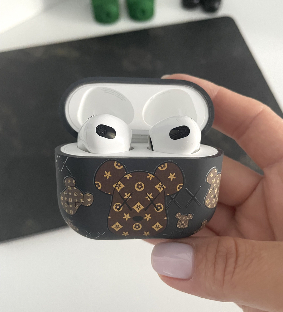 Чехол для наушников AirPods 3 (Bearbrick), черный #1