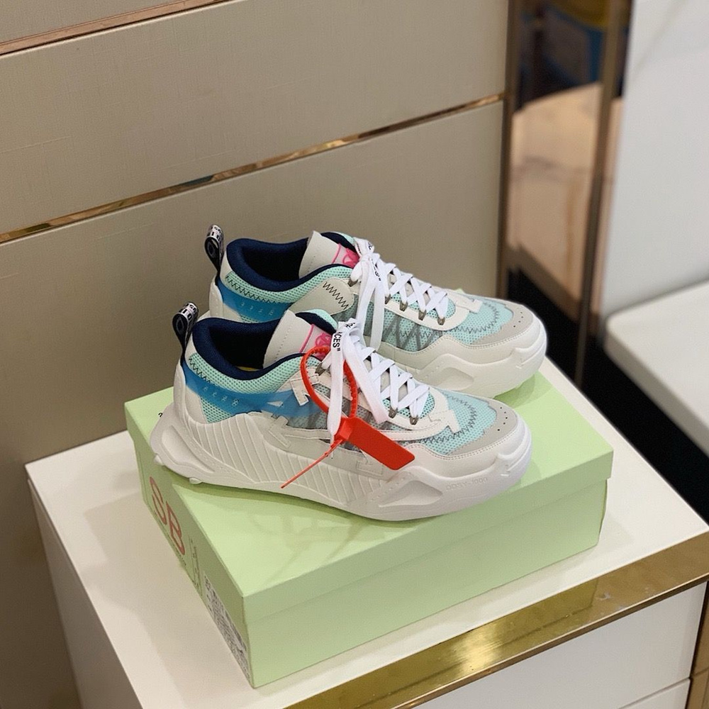Кроссовки Off-White - купить с доставкой по выгодным ценам в интернет ...