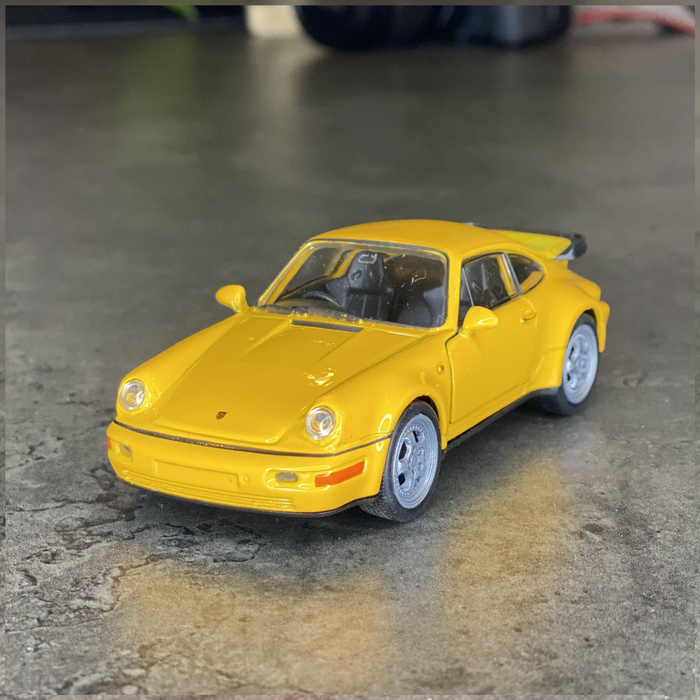 Welly porsche. Машинка Welly Porsche 911. Porsche 911 Turbo 1980. Порше 1980 года. Велли порш Тукан.