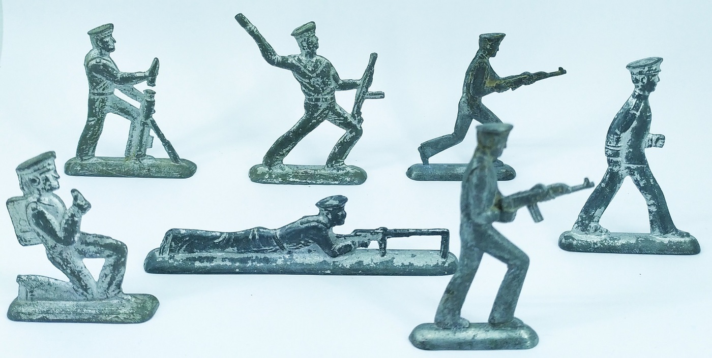 Жағажайдағы жалаңаш бөкселердің суреттері Жетілген томпақ аққұбалар үлкен әтештерді трахает