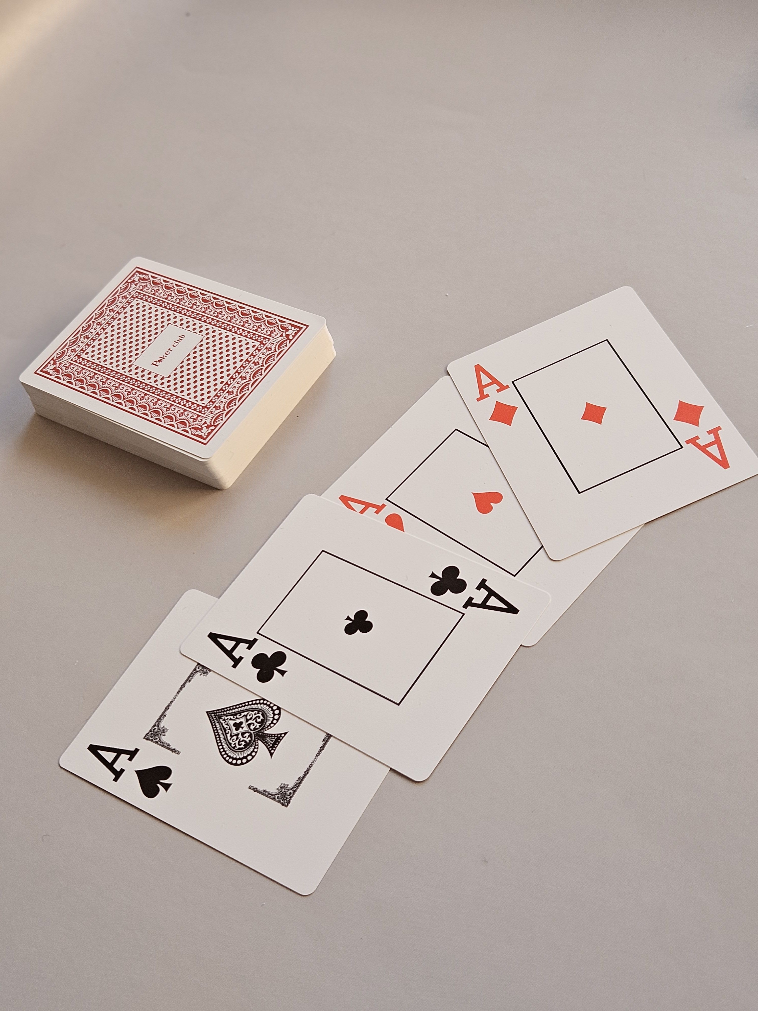 Пластиковые игральные карты Poker Club, 54 штуки, для покера ...