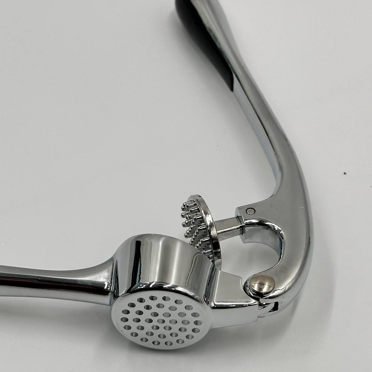 Пресс для чеснока / Чеснокодавка ручная - купить с доставкой по ...