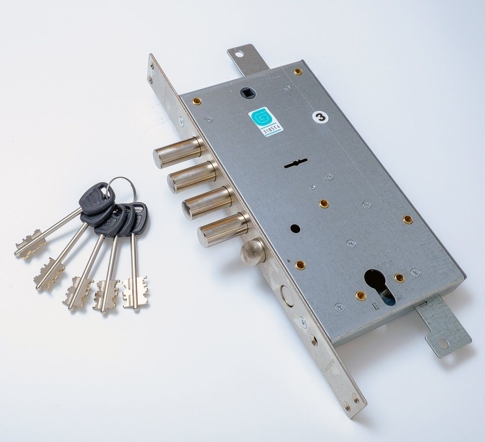 Замок врезной Гардиан 25.12 T 5 кл. длин.ключ (3К202Н-01) - купить по ...