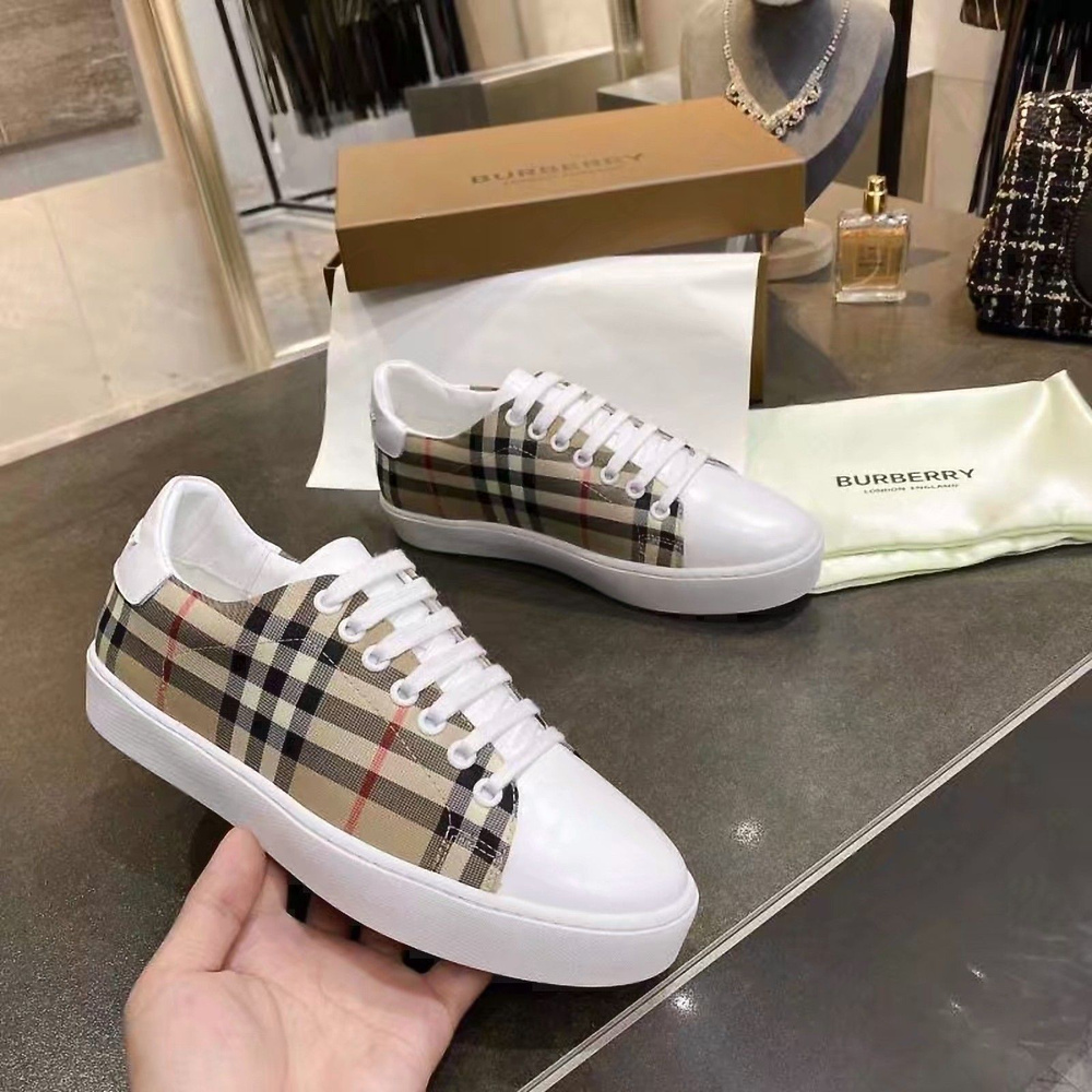 Burberry sneakers price best sale