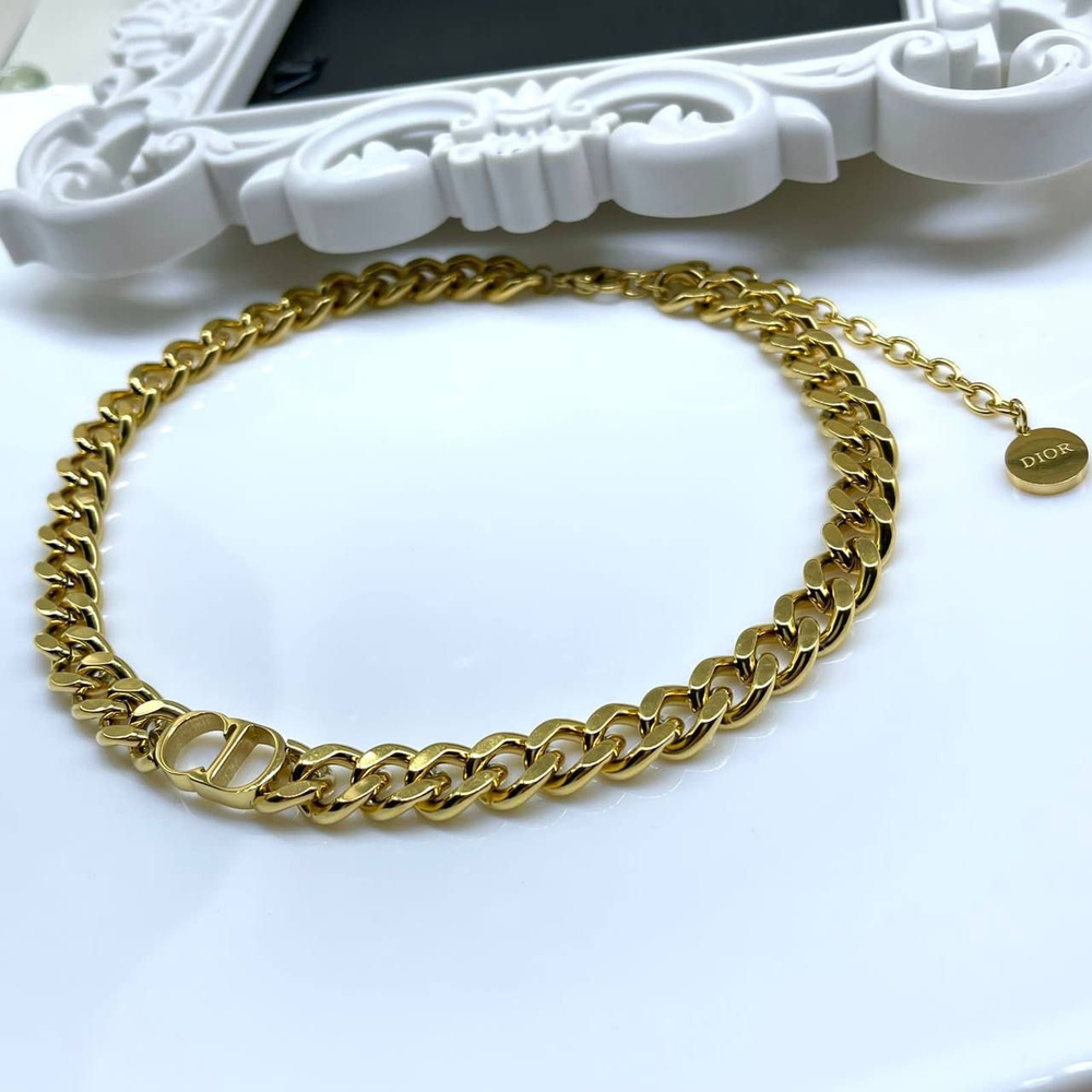 Ювелирные украшения из золота и серебра в стиле Диор