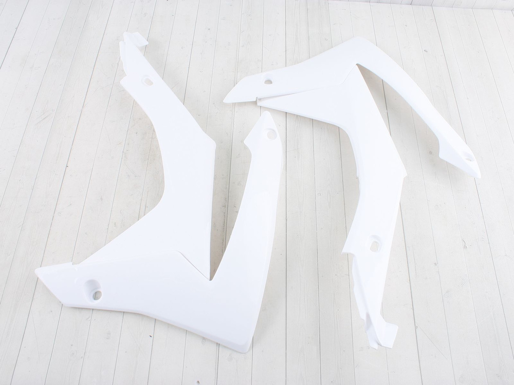 Боковины передние белые пара BSE M2/M4/M8,Z4/Z5 #1