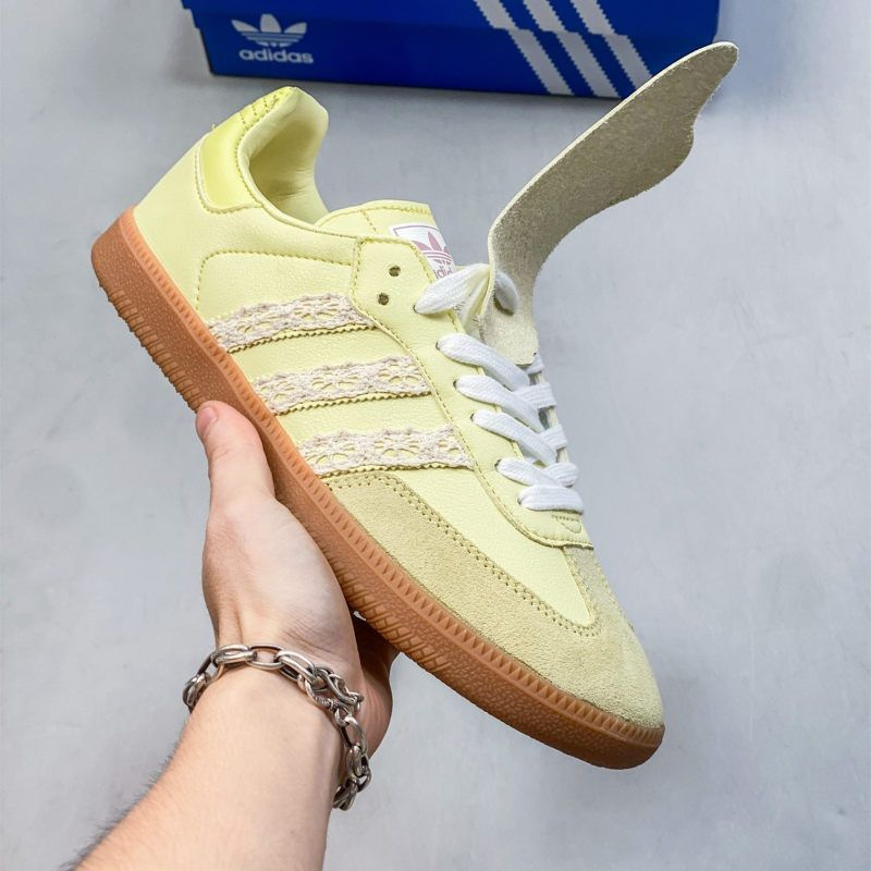 Yellow deals samba adidas