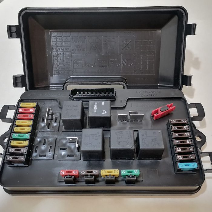 Блок реле и предохранителей DMAF (монтажный блок) для ВАЗ 2114, 2113 ...