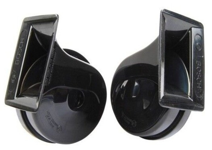 Сигнал комплект. Сигнал комплект. Svs 0450007000. Звуковой сигнал hella 3ag003399801. Звуковой сигнал клаксон.