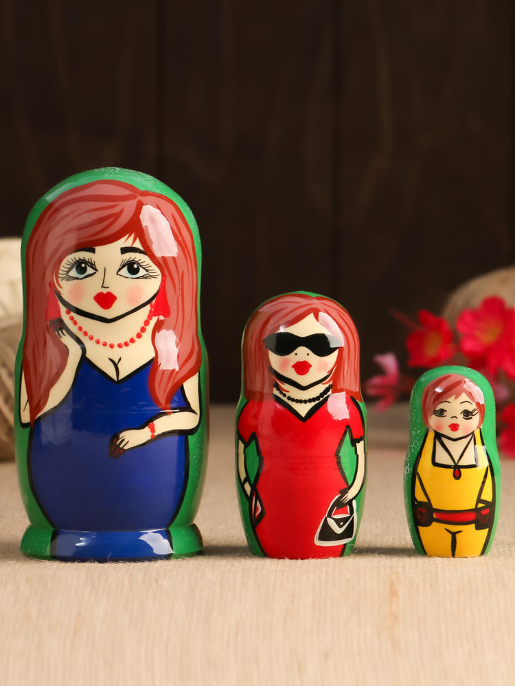 Мод матрешка последняя версия. Модная матрешка. литьё 3 матрешки.