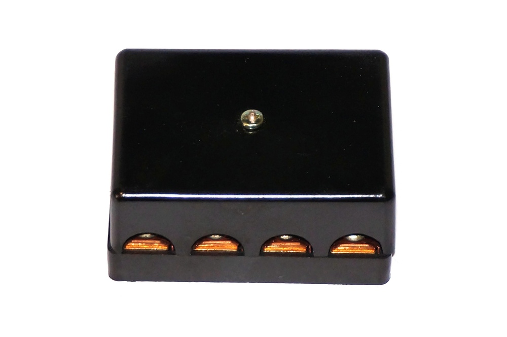 Щиток блок предохрaнителей с контaктaми (без предохранителей) УРАЛ ...