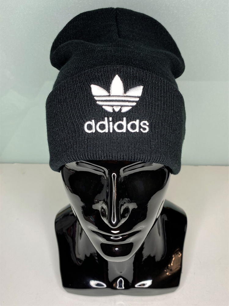 Шапка adidas Originals Boutique. Итальянская мода (журнал) #1