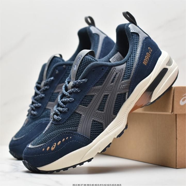 Кроссовки ASICS #1