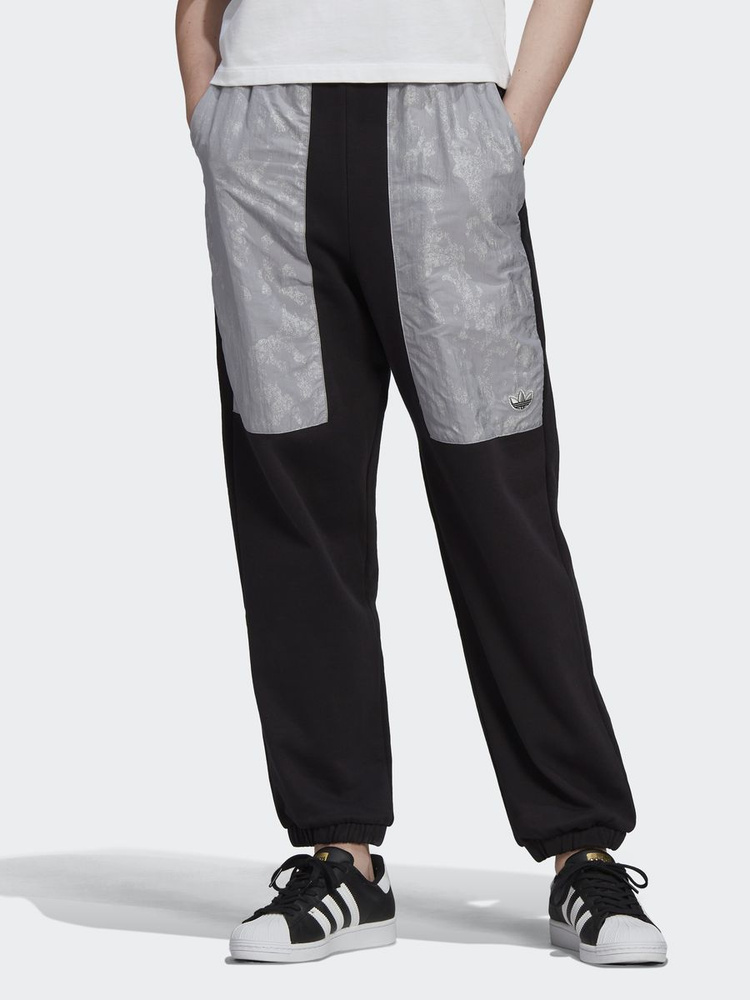 Adidas originals discount cuffed pants