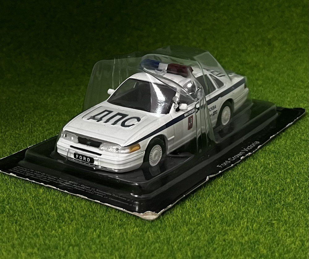 Модель Автомобиля Ford Crown Victoria / Масштаб 1/43 / Коллекционная -  купить с доставкой по выгодным ценам в интернет-магазине OZON (1179051119)