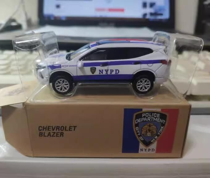 Машинка 596 model 1/64 Chevrolet express VAN GULF nypd dhl ford