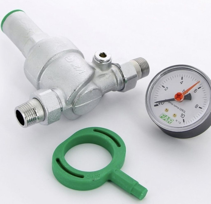 Редуктор давления FAR с манометром 1/2\" НН хромированный - купить в ...