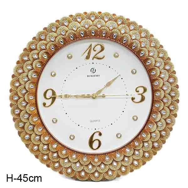 Часы настенные со стразами.Высота 45 см.