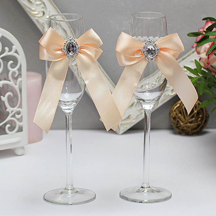 Идеи на тему «Свадебные бокалы» (+) | бокалы, свадебные аксессуары, украшенные винные бокалы