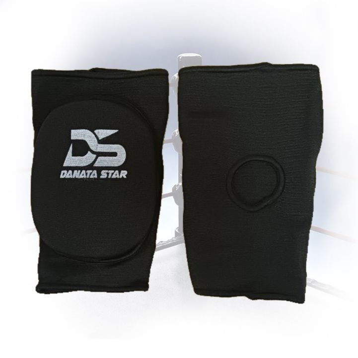 Защита колена Kickboxing Knee Guard черная adiKG01