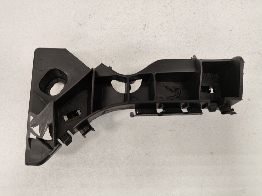 Кронштейн бампера переднего правый BYD F3 1.5 16V 5MT седан 1023211200 ...