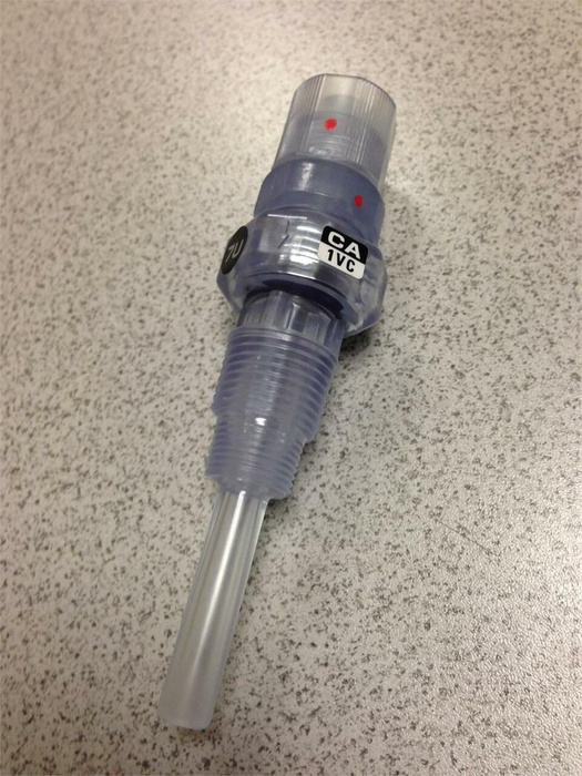 Клапан обратный химостойкий Iwaki 7U для дозатора с керамическим ...