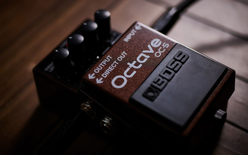 BOSS OC-5 Педаль эффектов Octave Guitar и Bass с режимами Vintage