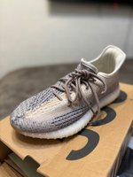 Кроссовки  x Yeezy Boost 350 v2 #28, Даниил Д.