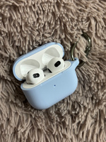 Чехол для AirPods 3 (A2565, A2564) c карабином Soft-Touch премиум / Чехол для Аирподс 3 с карабином / Touch case, цвет: голубой (Light blue) #31, Елизавета Н.