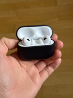 Чехол для AirPods Pro 2 / Защитный чехол с дизайном под кожу HardShell для Аирподс Про 2, Цвет Черный #74, Иван Л.