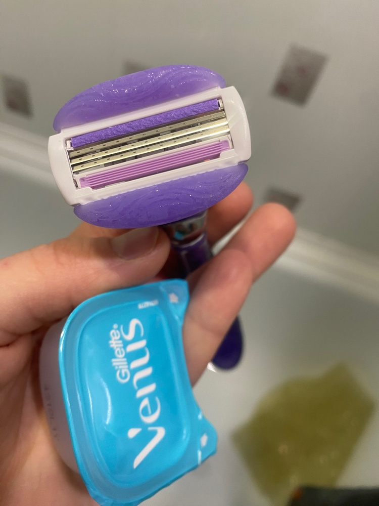 Сменные кассеты для бритвы Gillette Venus Breeze (cо встроенными ...