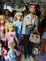 アウトフィット☆Holiday Spot Dania Zarr☆ポピーパーカー 🏛️ HOLIDAY SPOT DANIA W CLUB EXCLUSIVE FASHION DOLL 👑 EDMOND'S