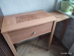Тумбочка