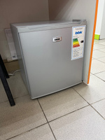 Холодильник однокамерный BBK RF-049 серебро, общий объем 45 л #5, Заур Д.