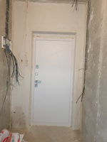 Дверь входная металлическая DIVA 97/3 2050x960 Левая Дуб Графит - Д11 Белый Софт, тепло-шумоизоляция, антикоррозийная защита для квартиры, УТ-00074552 #3, Елена П.