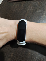 Силиконовый ремешок для фитнес браслета Xiaomi Mi Band 3 и Mi Band 4 / Спортивный браслет для умных смарт часов / Сменный ремешок для фитнес трекера, Белый #76, Юлия С.