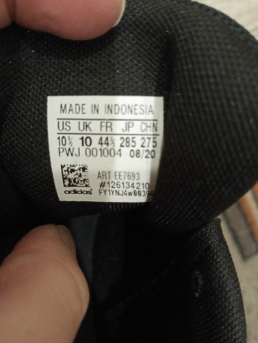 5769 отзывов на Кеды adidas Advantage Base Shoes от покупателей OZON