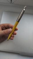 Ручка шариковая Parker Jotter Originals Yellow CT, M, чернила синие, блистер, арт. 2076056 #149, Денис П.