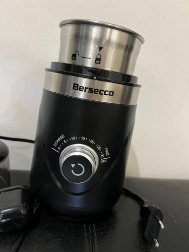 Кофемолка bersecco. Кофемолка bersecco. Кофемолка брайер br1170. Кофемолка bersecco. Старые кофеварки капельного типа.