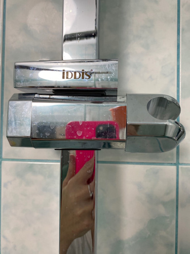 Держатель душа на квадратную штангу / Держатель лейки для прямоугольной ...