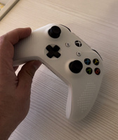 Чехол на геймпад XBOX ONE: Белый (White)/полное силиконовое покрыте + защита от ударов #26, Илья К.