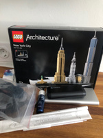 Конструктор LEGO Architecture Нью-Йорк, 598 деталей, 12+, 21028 #8, розова я.