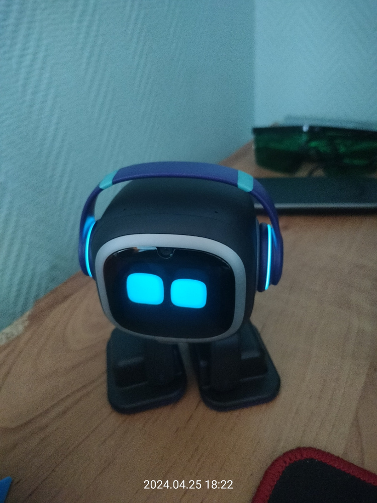 Умный робот EMO Robot AI купить на OZON по низкой цене (1235642986)