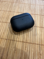 Чехол для AirPods Pro 2 / Защитный чехол с дизайном под кожу HardShell для Аирподс Про 2, Цвет Черный #111, Сергей О.