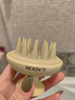 La'dor Щетка массажер для вспенивания шампуня и массажа головы Scalp Massager Shampoo Brush (Brown) #17, Валерия Р.