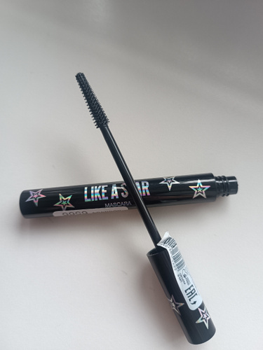 Volume mascara Like a Star Тушь для ресниц Stellary черная, насыщенный ...