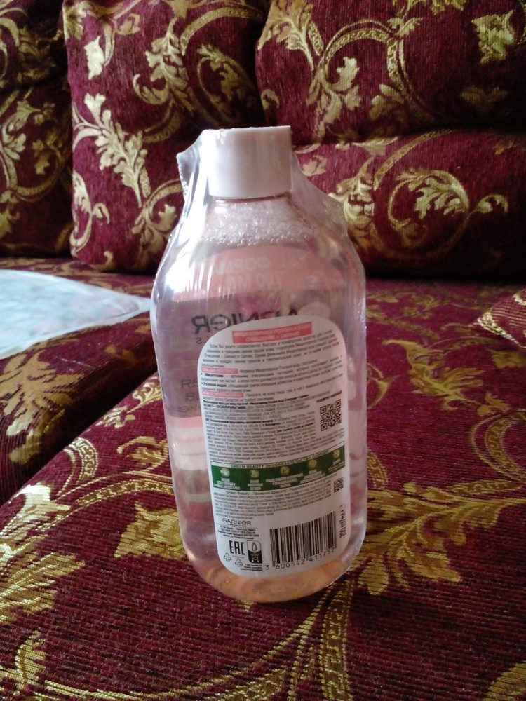 Garnier Мицеллярная Розовая вода, Очищение + Сияние, для тусклой и ...