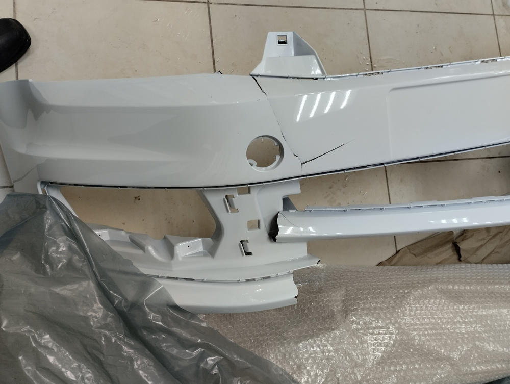 Бампер передний в цвет кузова Volkswagen Polo Фольксваген Поло (2014 ...