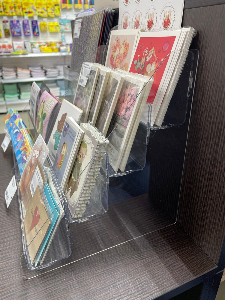 горка из оргстекла/ Прозрачная витрина-стеллаж настольный торговый ...