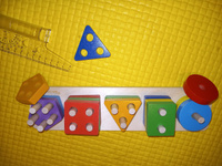 Развивающие игрушки для детей от 1 года, сортер пирамидка для малышей, учим геометрические фигуры и цвета #2, Бетенева Ольга
